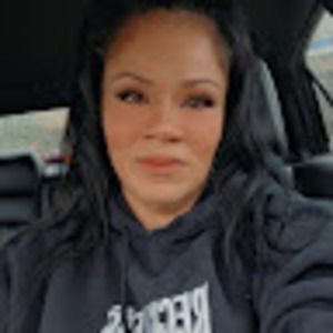 Meet your Posher, Angeline